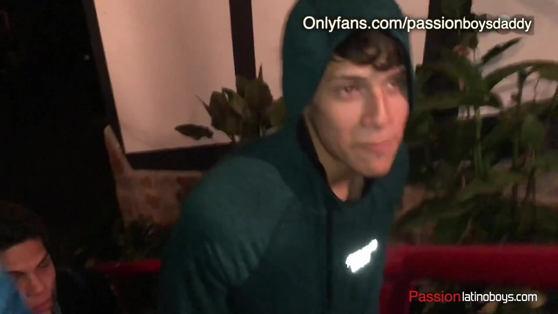 Twink confession turns bareback muscle daddy cock