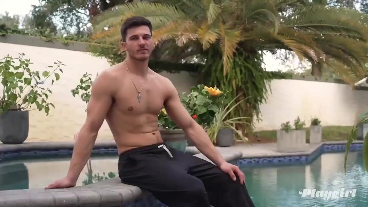 Jake solo se pajea la polla dura