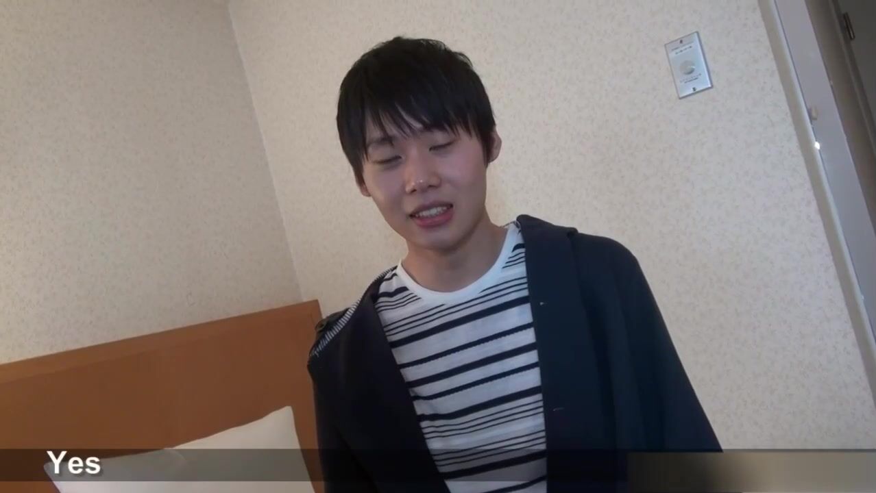 Chicos novatos japoneses adolescentes en acción porno gay en cámara