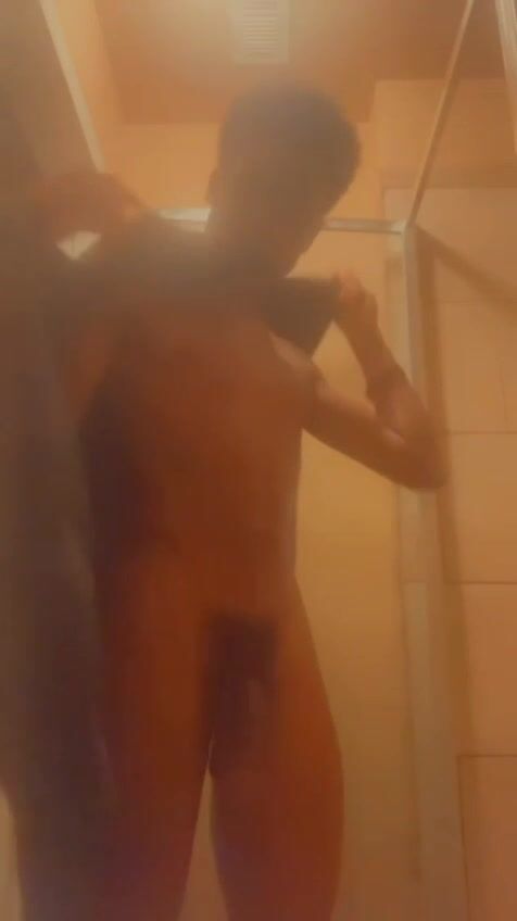 Jaylens muskel-daddy knallt den twink blank