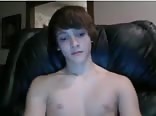 Jerk and self suck nice cock twink