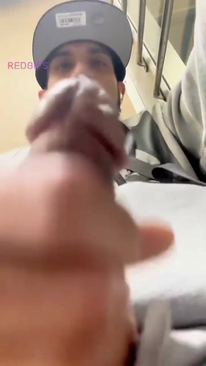 地下鉄でオナニーして射精