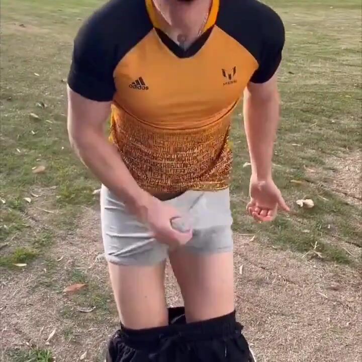 Onanieren in der hose, wichsen
