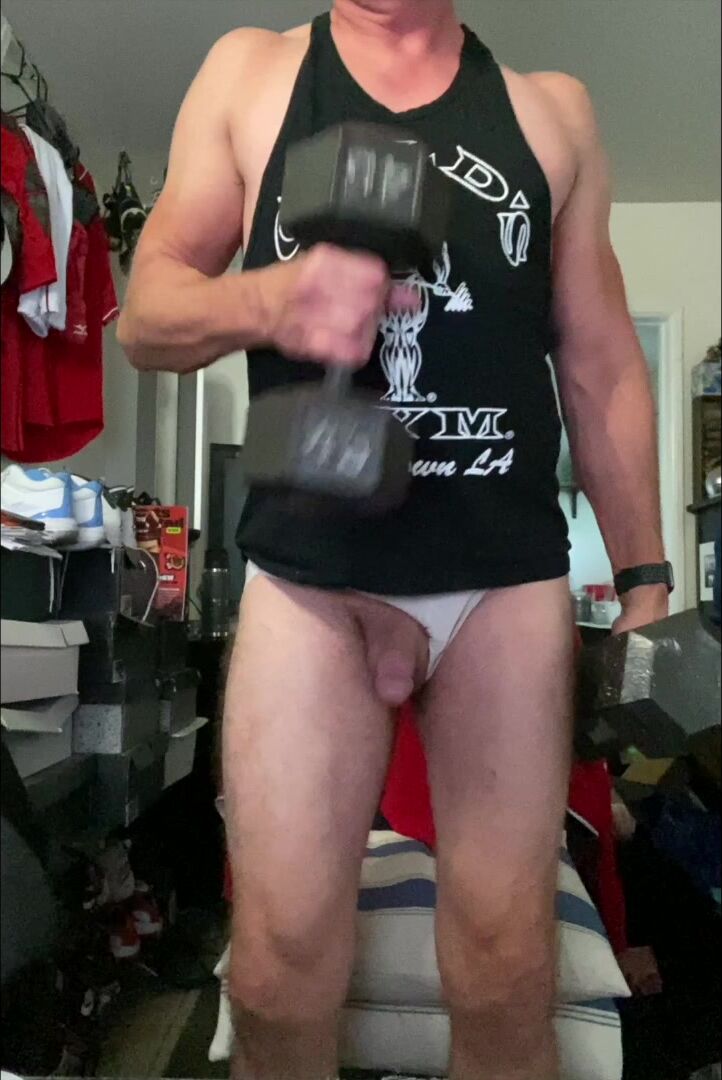 Muscle daddy jockdad87 barebacks twink after pinwheel curls