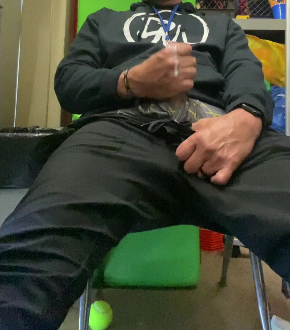 マッスルダディ jockdad87が生チンポをぶちまける