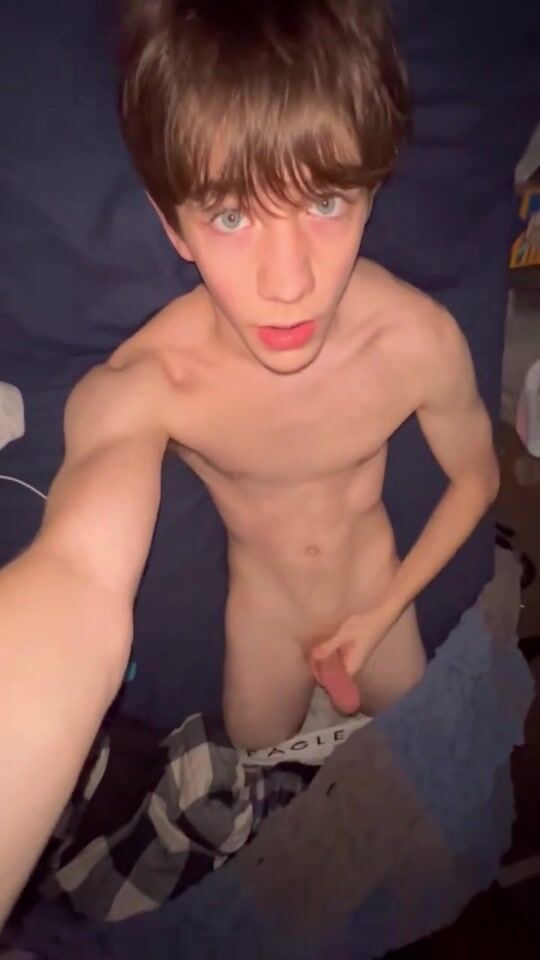 Joe is waiting for dating and fucking!