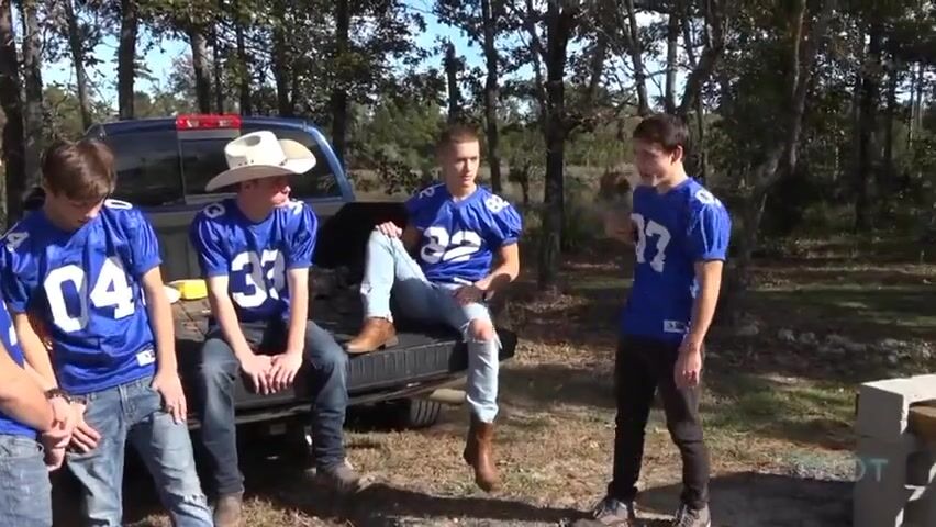 Joey mills y amigo(s) twink a pelo 2