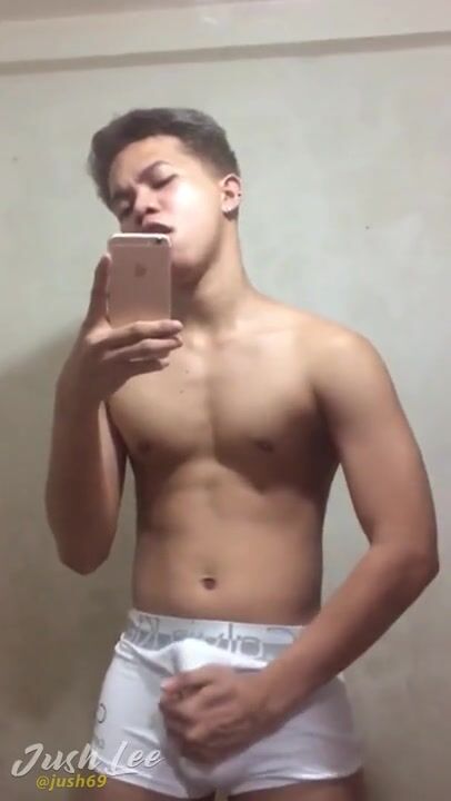 Josh lee nackt wichst allein