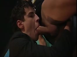 عمل جنسي عنيف مكثف