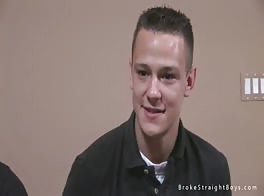 Recién salido de la cárcel a pelo