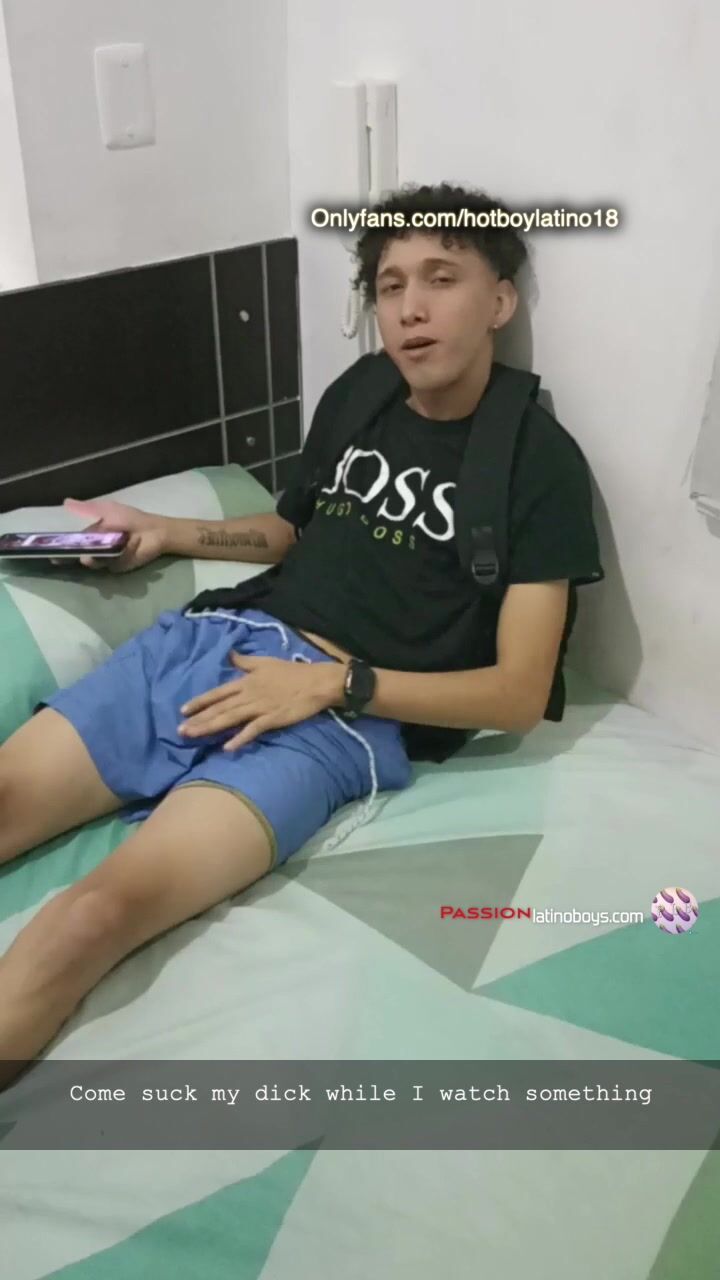 Chico hetero pobre recibe placer sin condón