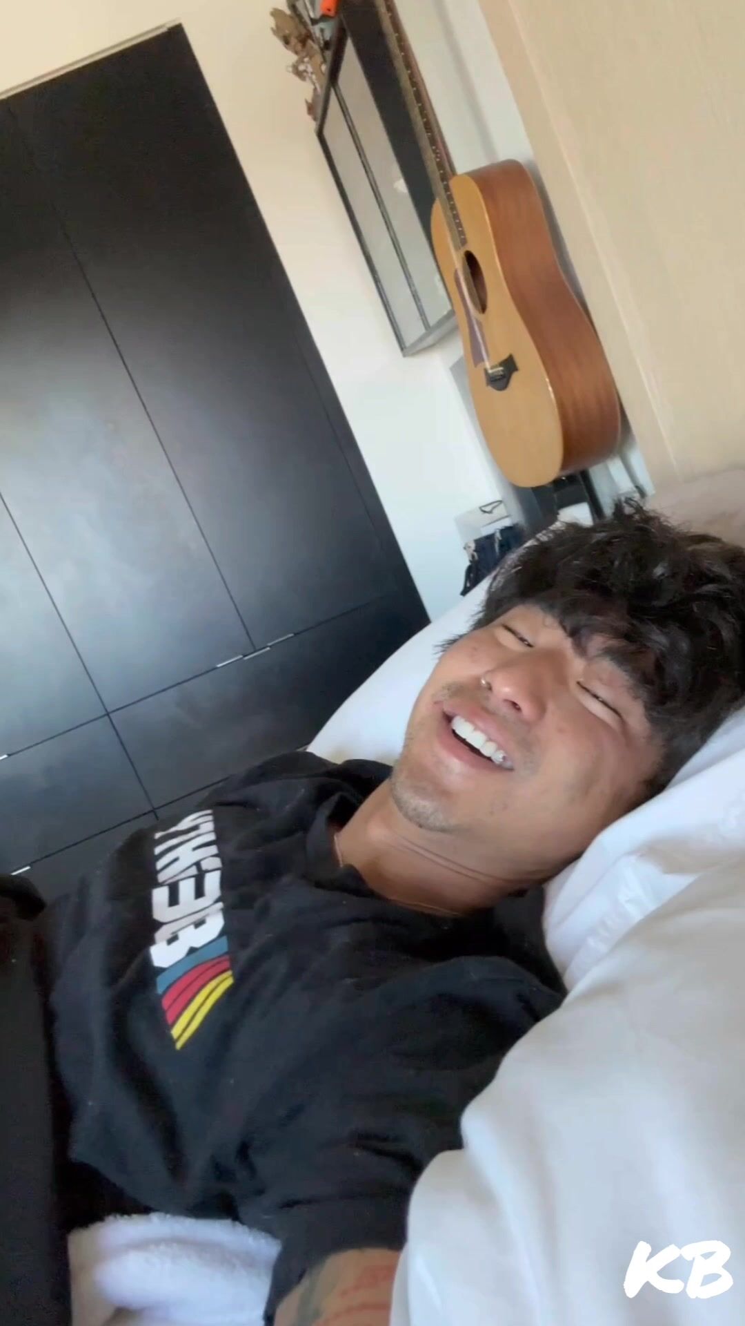 Twink de pau duro de manhã, kanou vai pro público