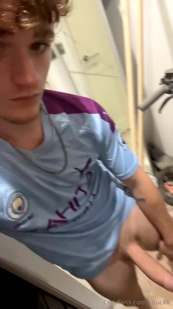 Muscle daddy barebacks twink cock 51