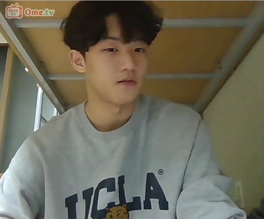 Korean 21 yo college boy gets baited and cums on cam