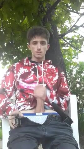 Amateur twink solo cum 8