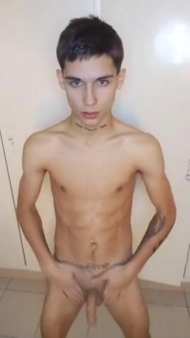 Twink cums hard in amateur solo 33