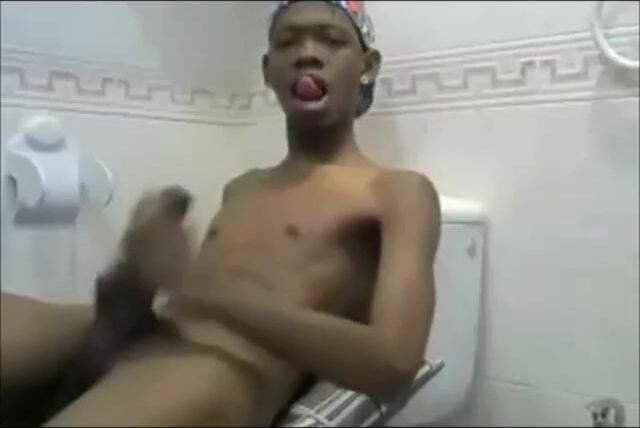 Amateur twink solo cum session