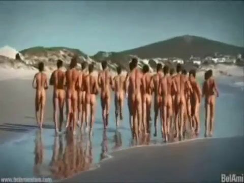 Naked twinks dance before bareback cock session