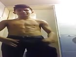 قضيب لاتيني منحني معروض
