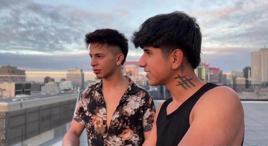 Latinos sin condón: chicos calientes desatados