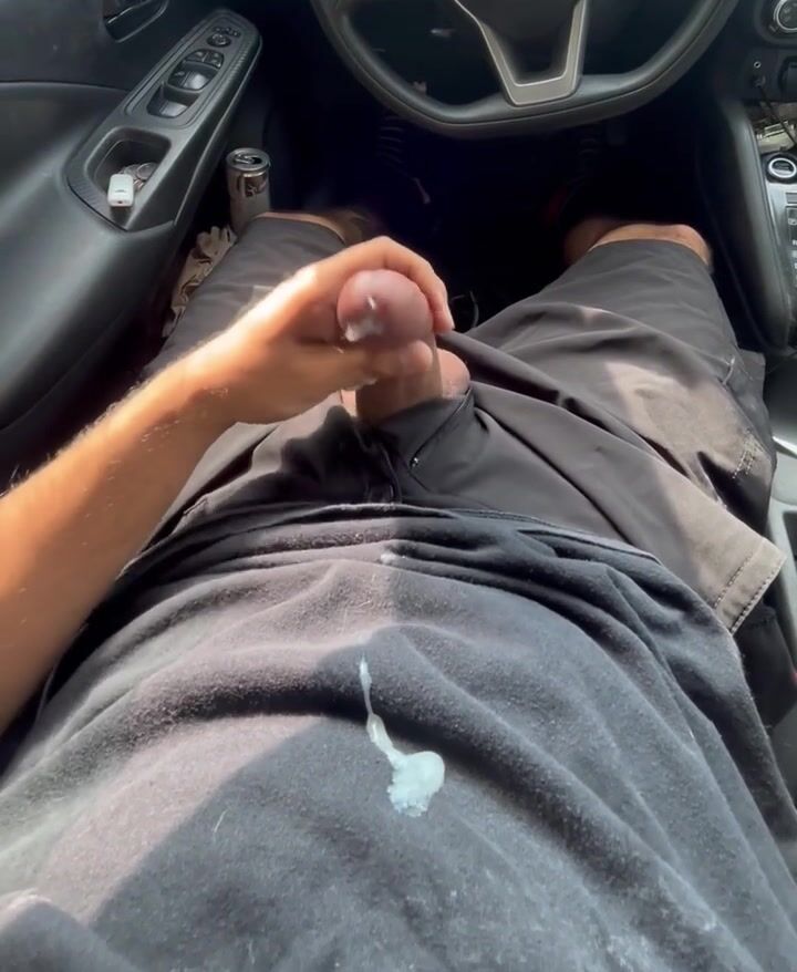 Latino jerks off and cums in his car