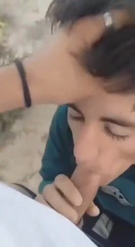 लैटीन ट्विंक दोस्त के कड़े लंड को चाहता है