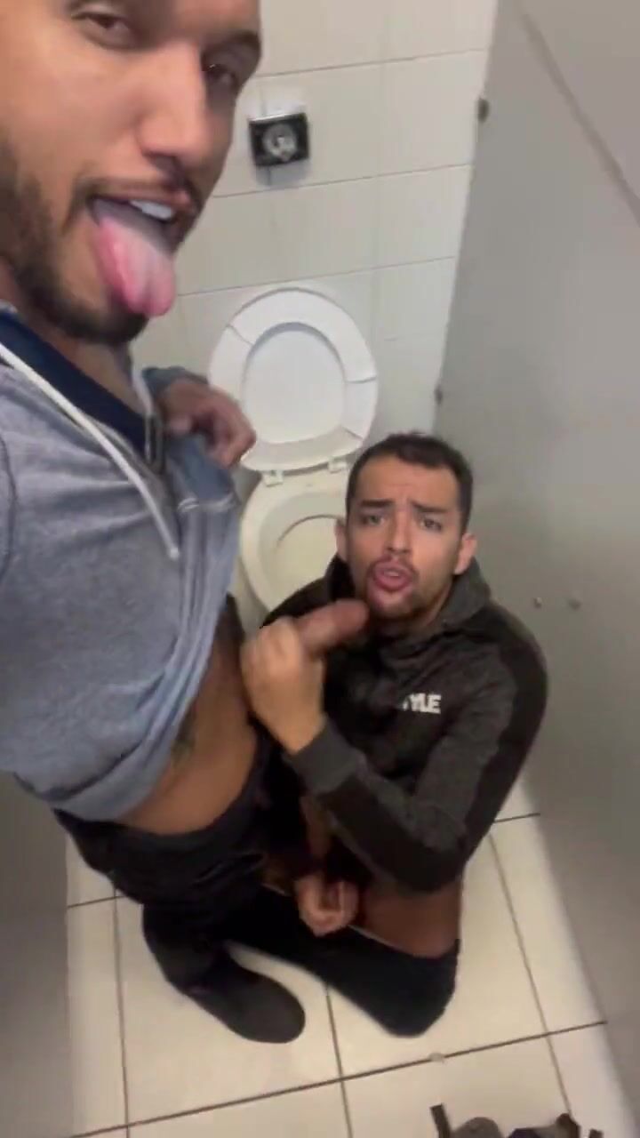 Latinos blow each other in bathroom boys porn