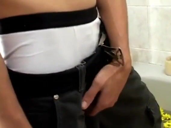 लैटिनो किशोरों की कड़ी चुदाई