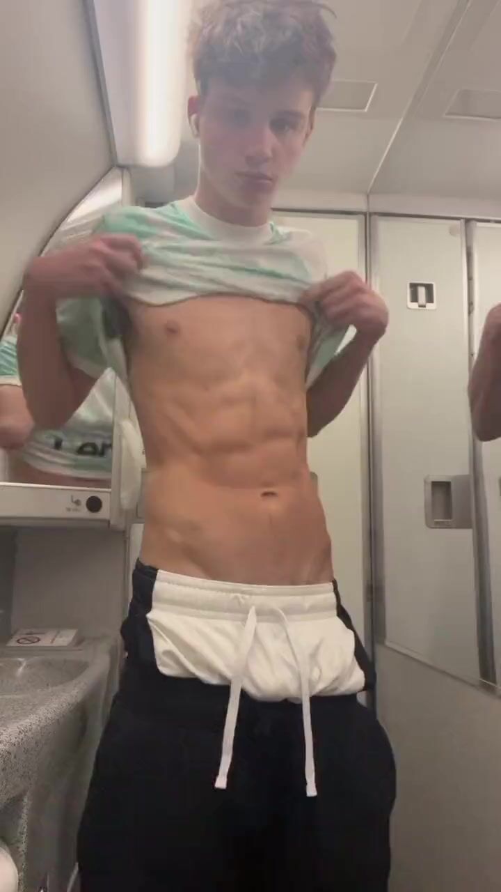 Hung cam boys lav porn