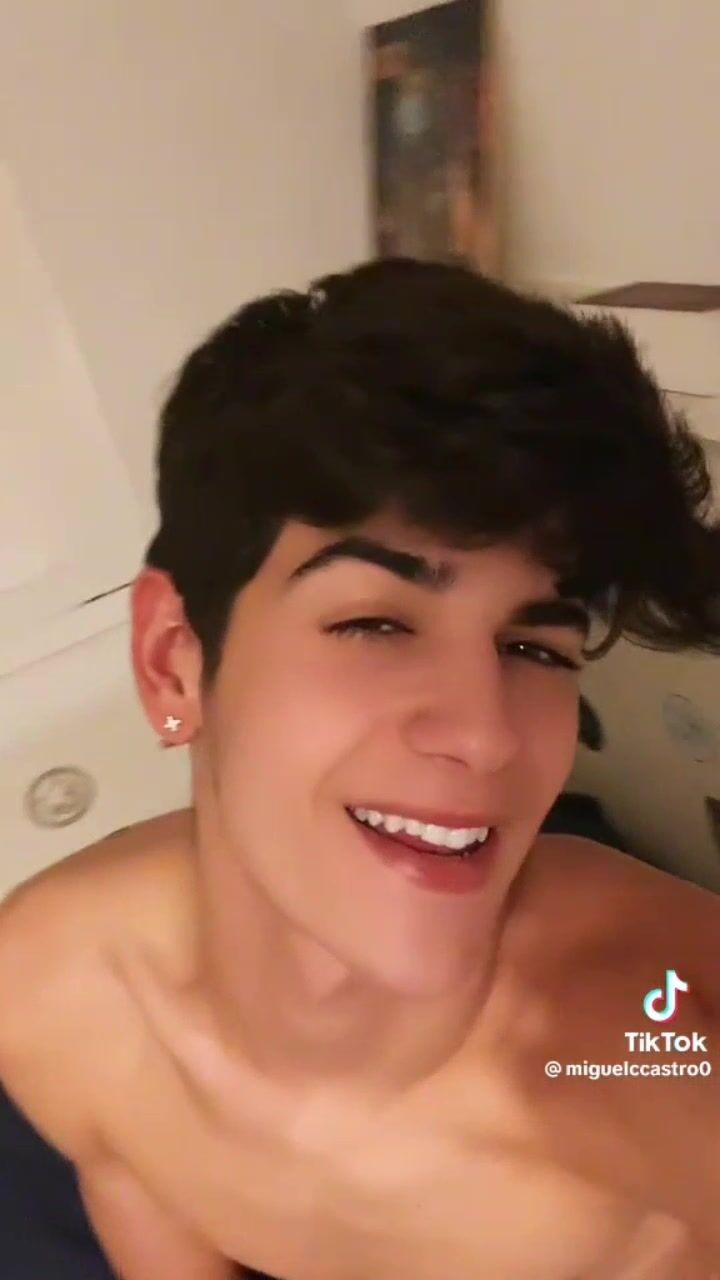 Vazamento das fotos de pau e cu do miguel castro