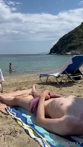 Beach boys flip fuck twink cam show