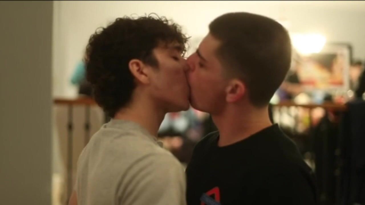 Let's f*ck @ the p@rty he