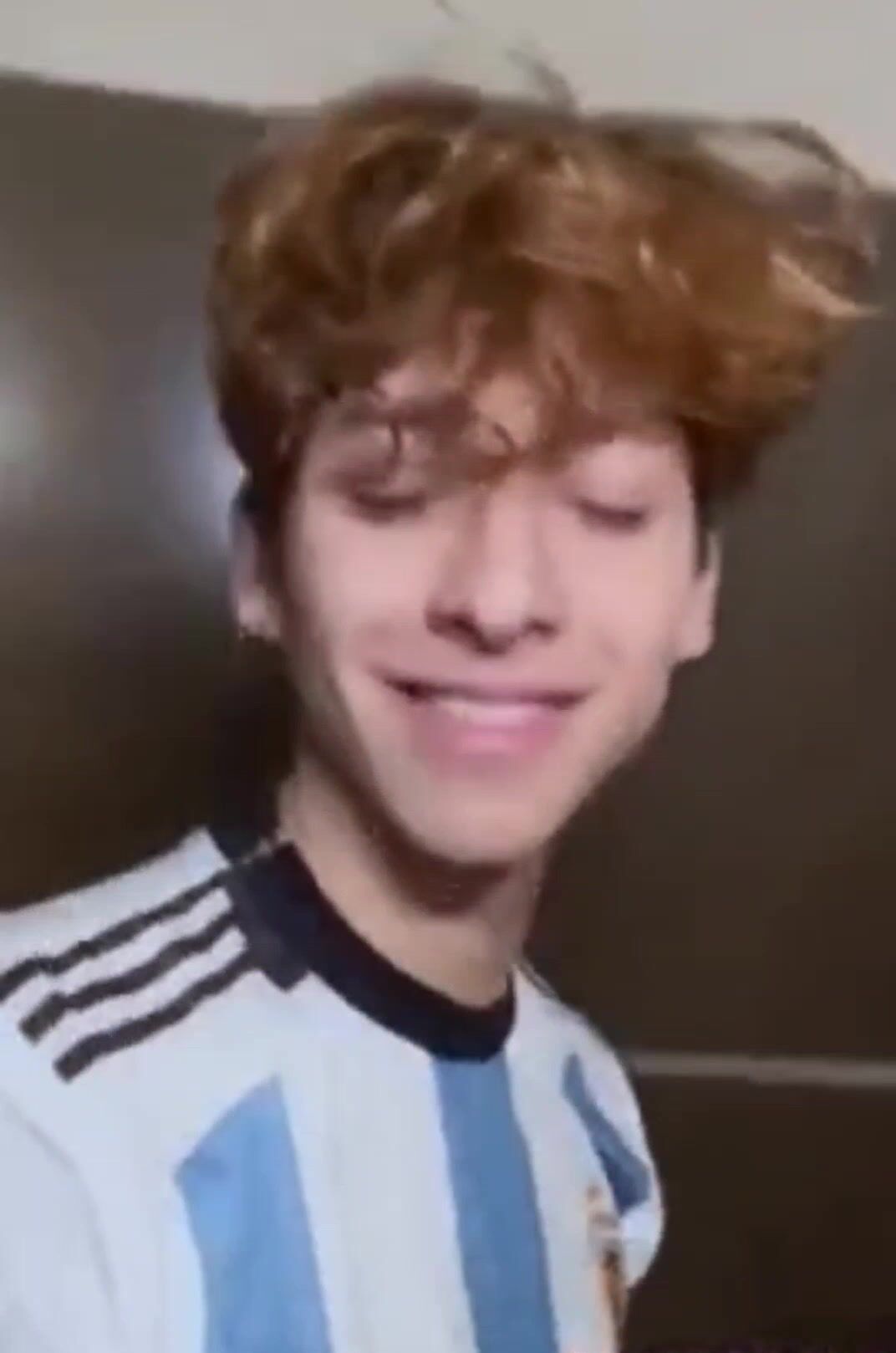 Heißer nackter twink levi18
