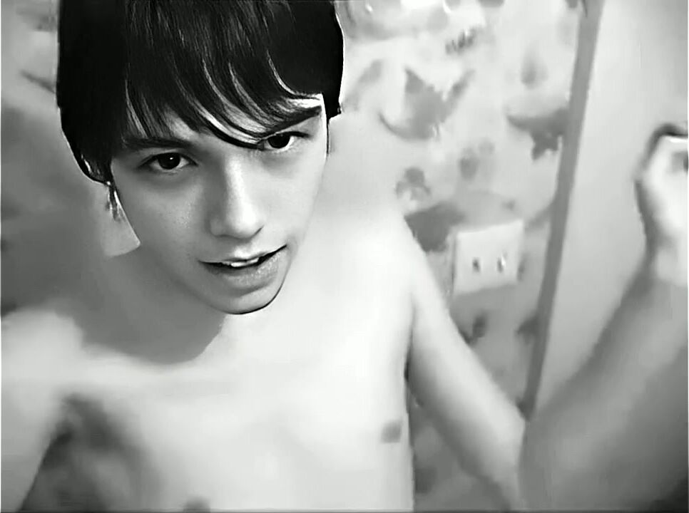 Ai-enhanced lip sink with sweet tylar, no cum