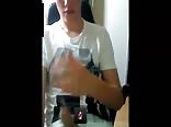جلسة استمناء عبر سكايب