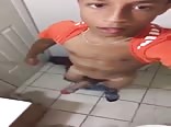 Adolescente gay con polla larga en porno gay, el joven recibe polla...