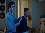 肌肉男孩床上干翻兄弟会男生 - 爱情短片
