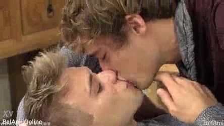 Lovers bareback boyz phat cock love action