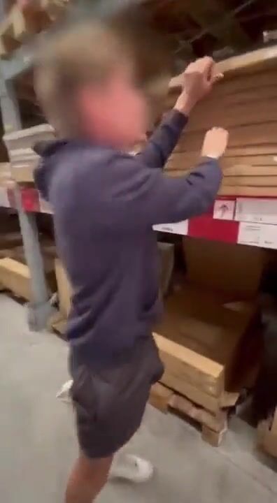Lowes knows hoes
