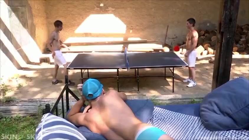 Sexe hardcore entre lucas, mario et lee