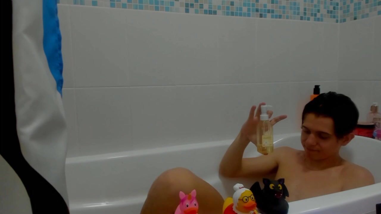 Luxallenn cums hard on chaturbate webcam