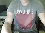 Cute teen from netherlands wanks on cam