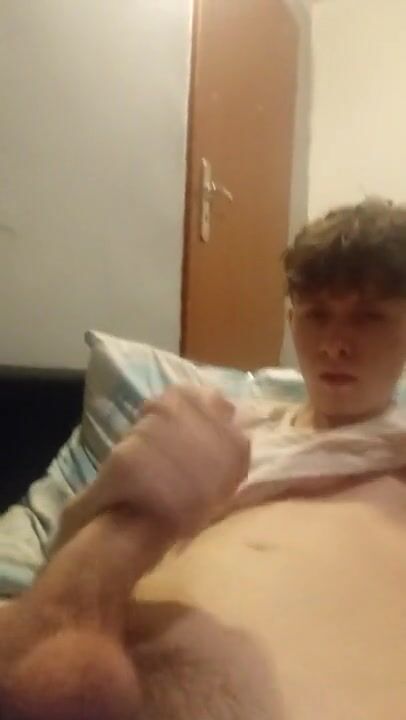 Twink daddy muscle bareback cock makes mess