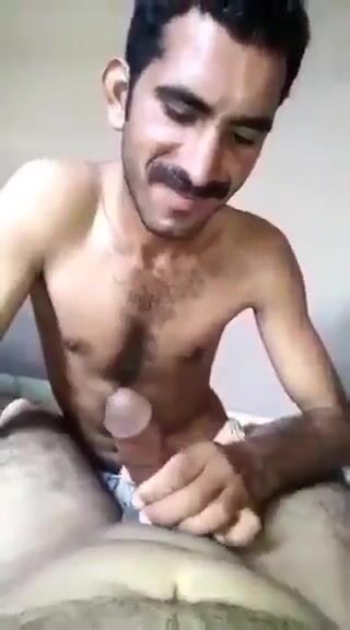 عربية ناضجة تتناك في الوجه بعد المص