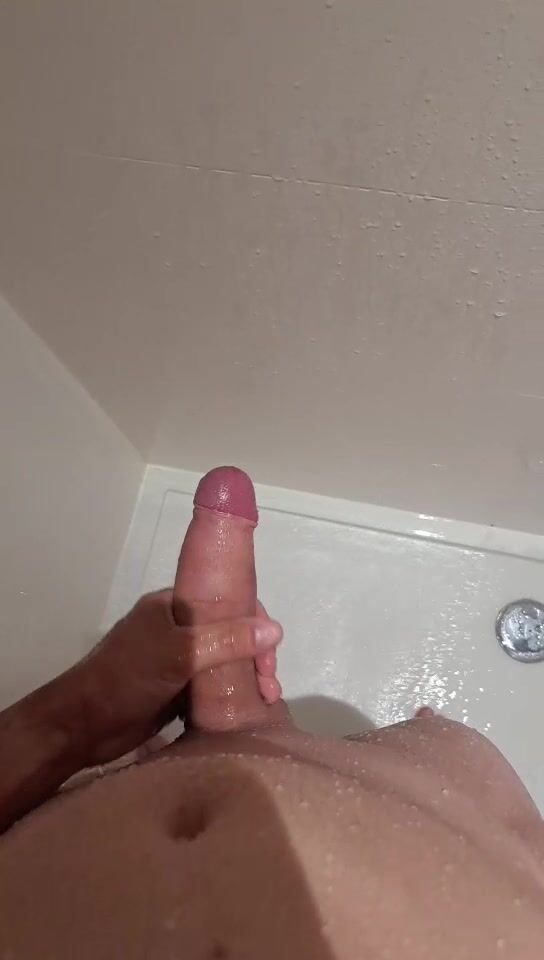Shower cock cumming: hot solo action