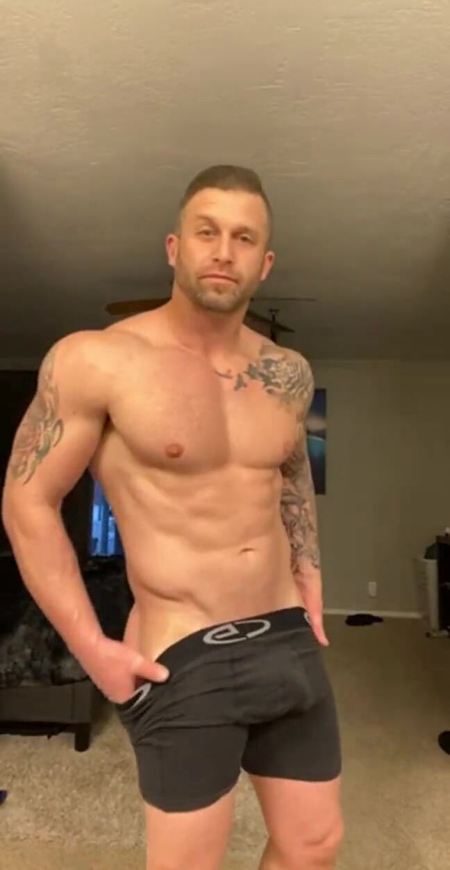 Muscle daddy barebacks twink, dirty talk