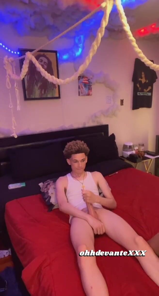 Twink craves daddy's muscle bareback cock 5