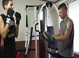 Boxtraining wird zu mehr als schwulen porno