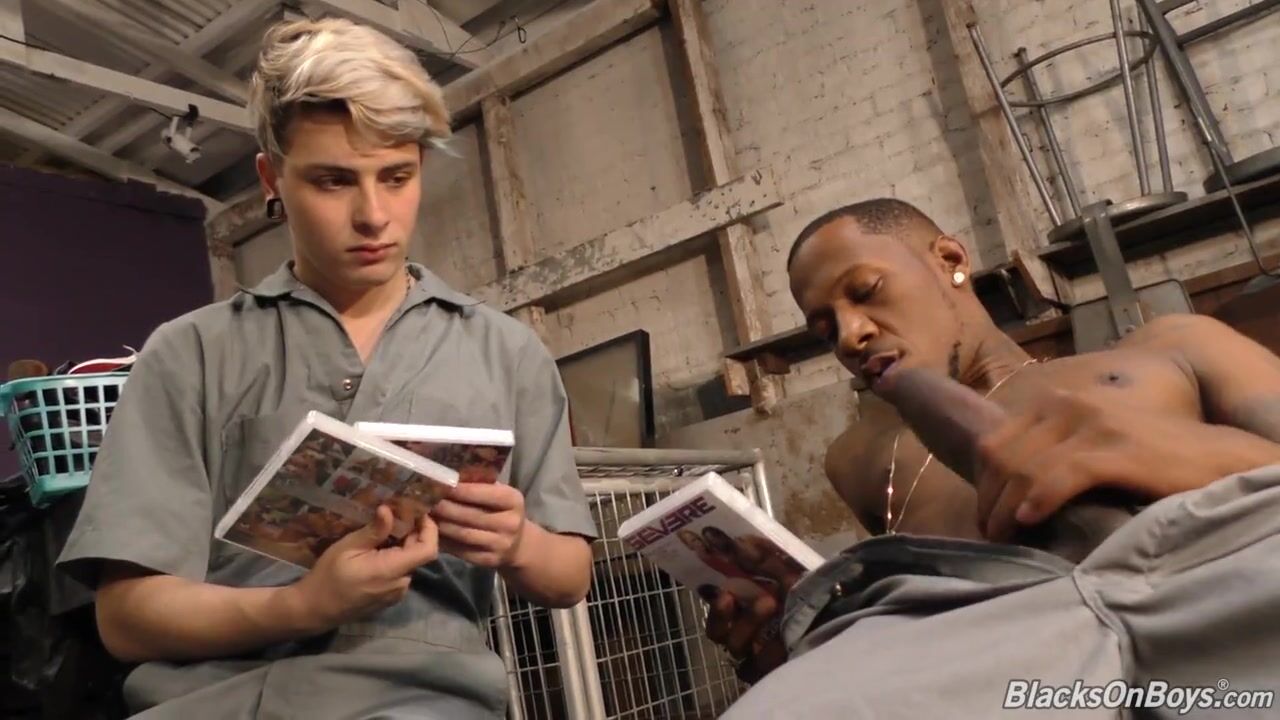 Hung black man nails shaved white emo guy