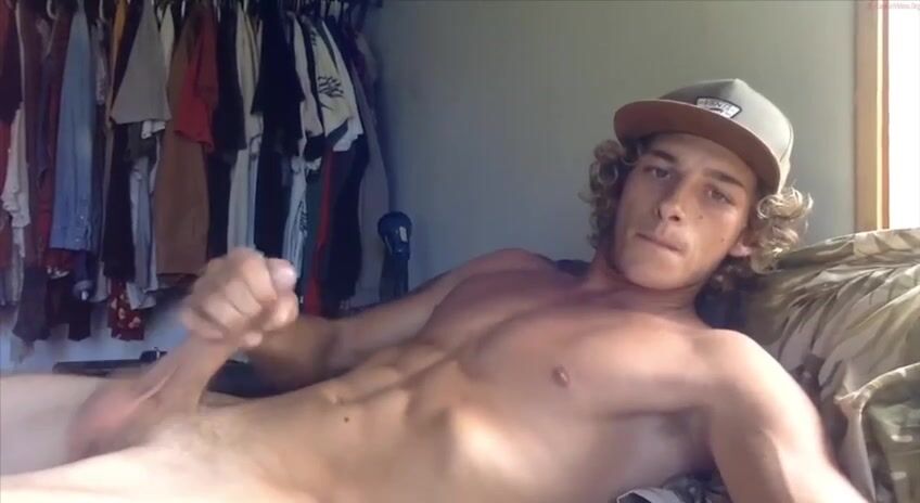 Teen masturbates solo 17